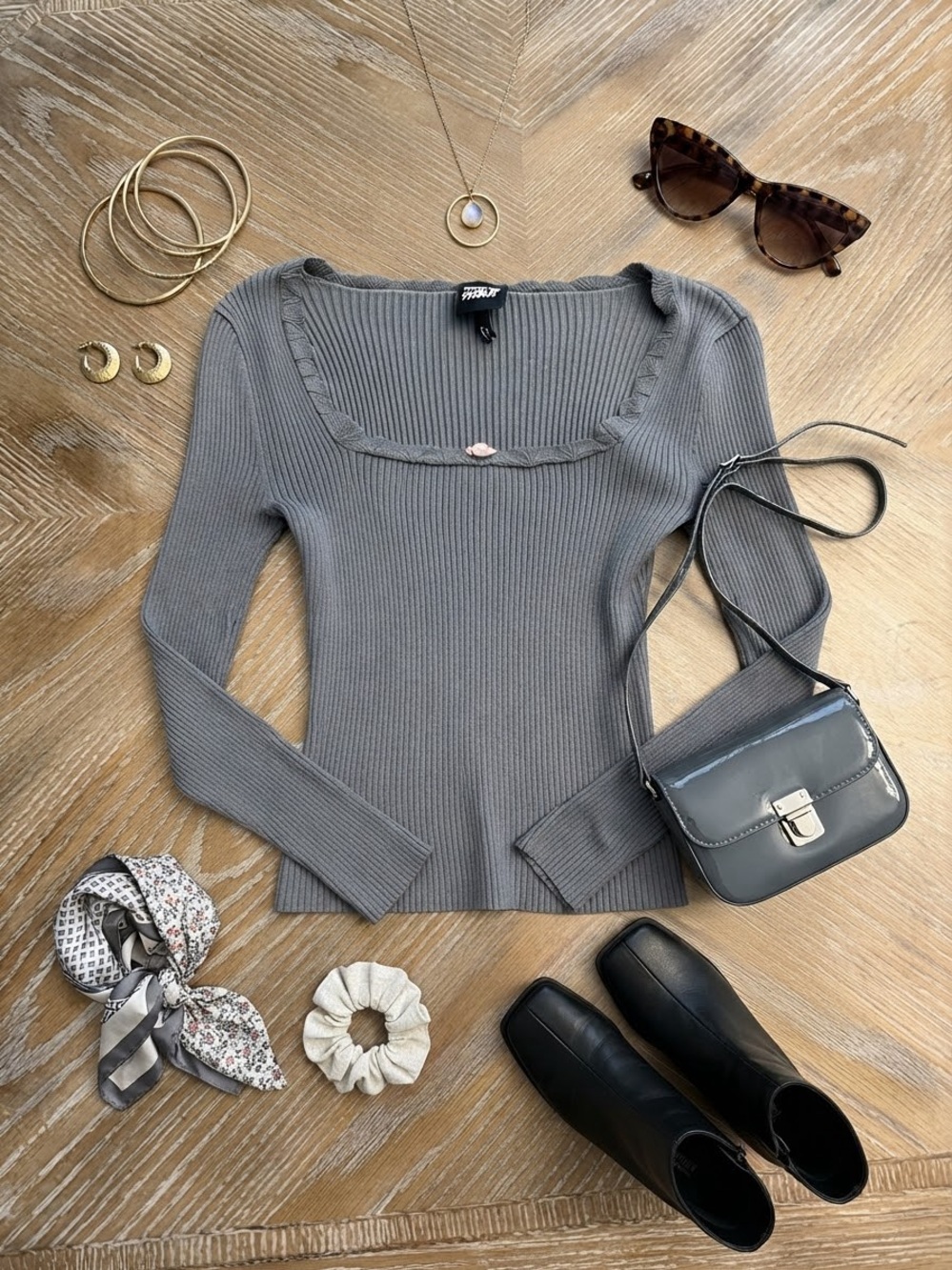 0042 Ribbed Square-Neck Long Sleeve Sweater in Gray - Unbranded